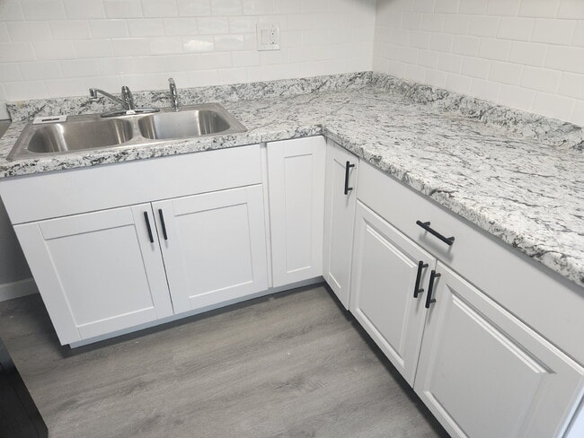 Photo - NEWLY RENOVATED 2BD/1BA – CALL TODAY NORTH PHOENIX Unit 1