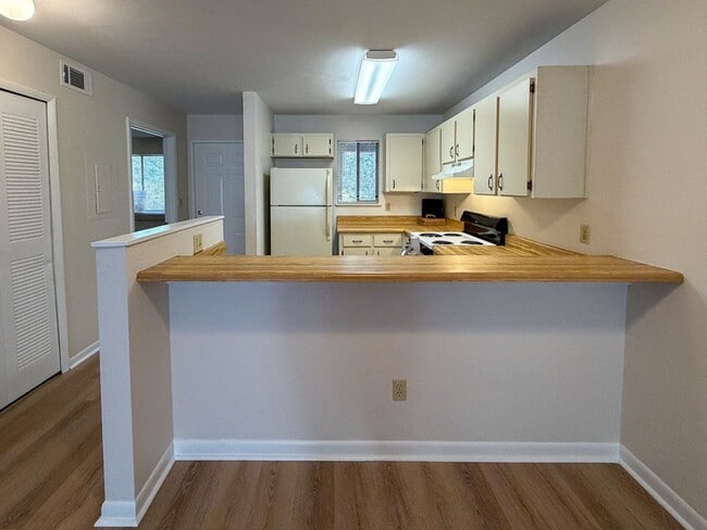 Photo - 2/2 Condo in Treehouse Village - Available...