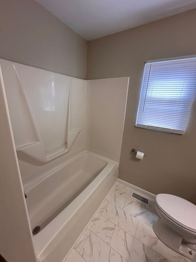 Photo - NEWLY REMODELED!! 3 bed 1 bath North East Indy