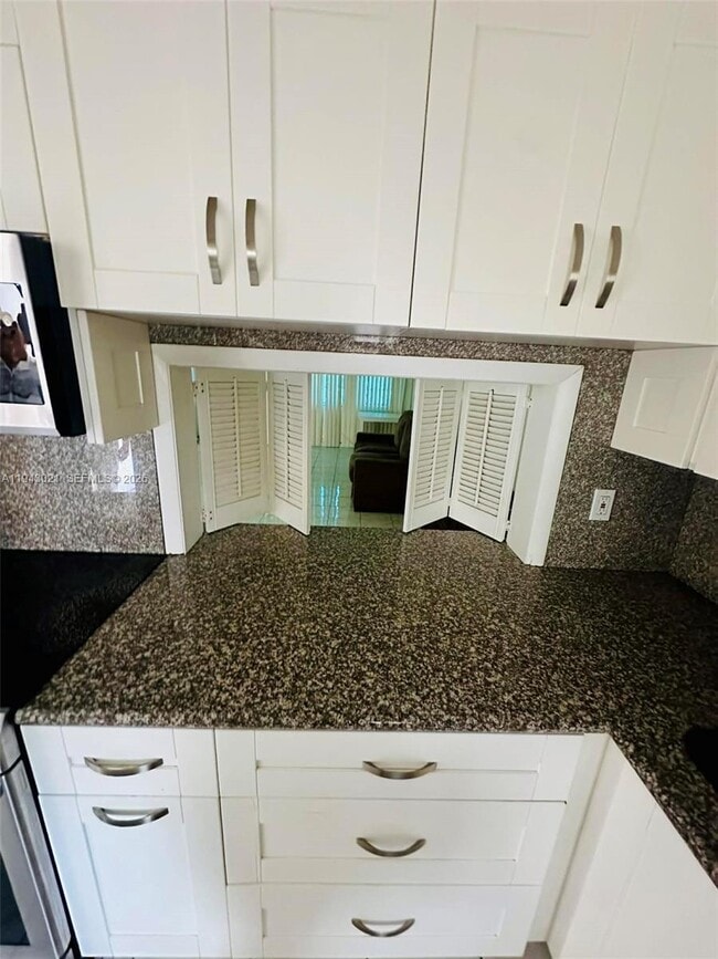 Photo - 215 SE 3rd Ave Unit 404A