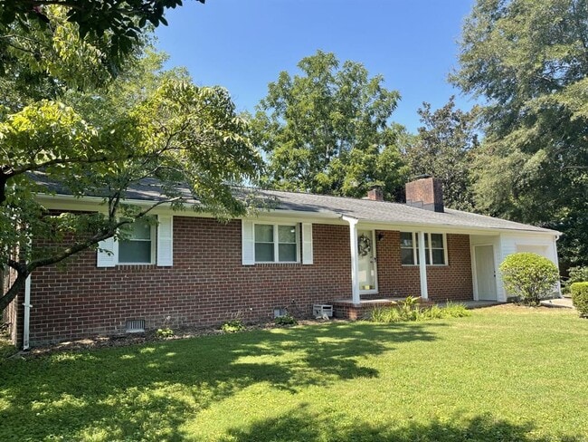 Photo - 107 Caran Rd
