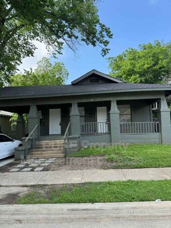 Photo - 1208 Hawthorne Ave Unit #B