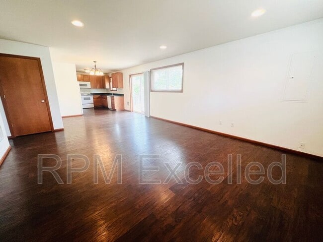 Photo - 1530 29th St SE