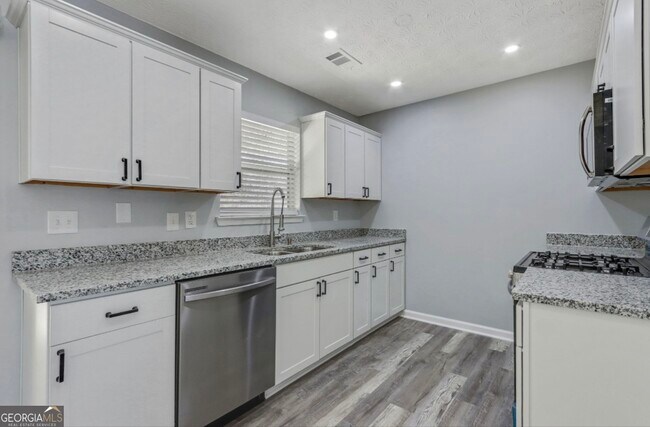 Photo - 8730 Parliament Pl