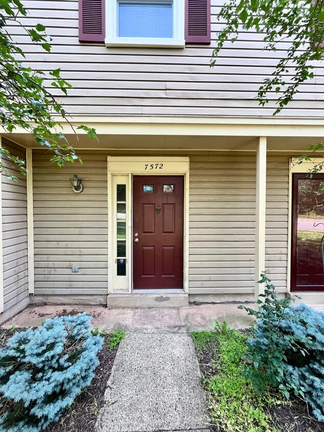 Photo - 7572 Belle Grae Dr (Manassas, VA)