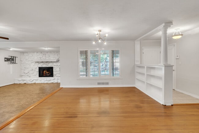 Photo - 5230 S Marion Ave