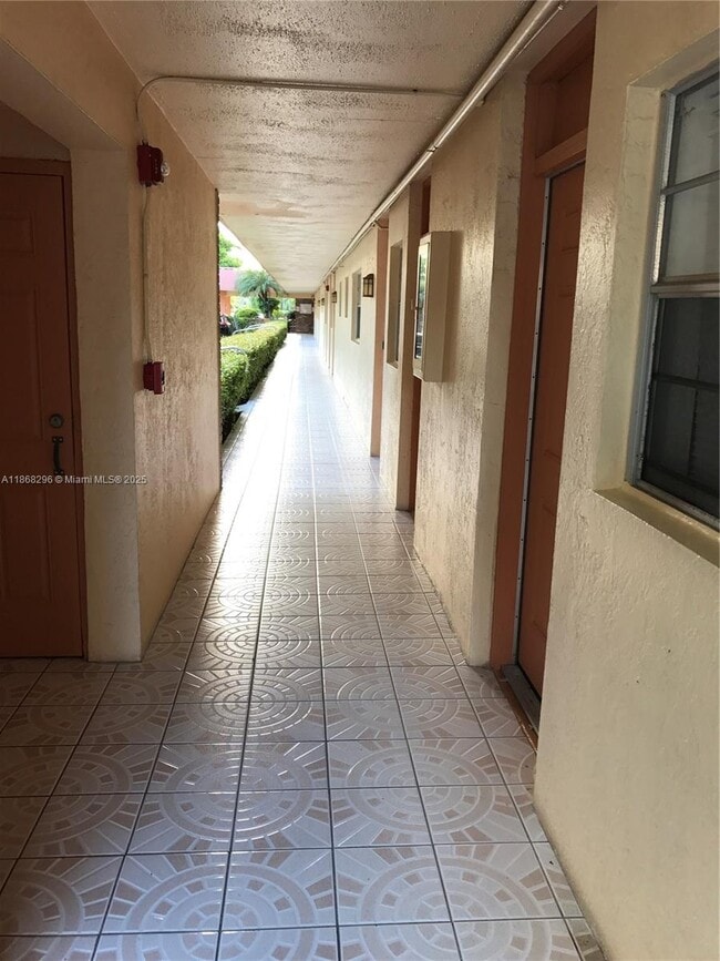 Photo - 3551 NE 169th St Unit 112