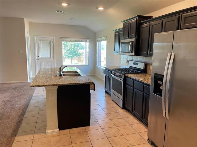 Photo - 761 Watson Wy