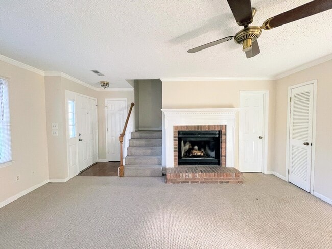 Photo - 603 Maysville Rd NE