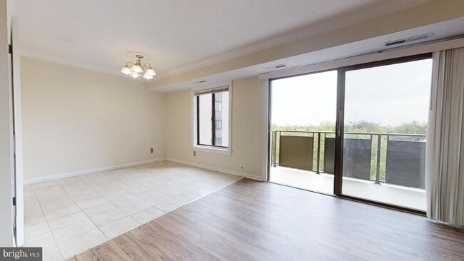 Building Photo - 3100 S Manchester St Unit 718