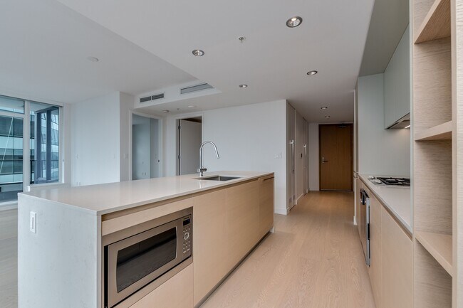 Photo - 1289 Hornby St