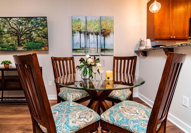 Photo - Romantic Getaway 5317