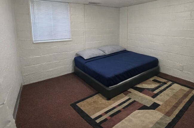 Photo - 614 N Gilbert St Unit 614 1/2