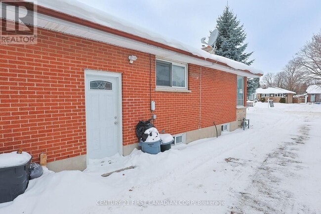 Photo - 65 Irving Pl