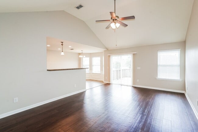 Photo - 7029 Nickalus Way