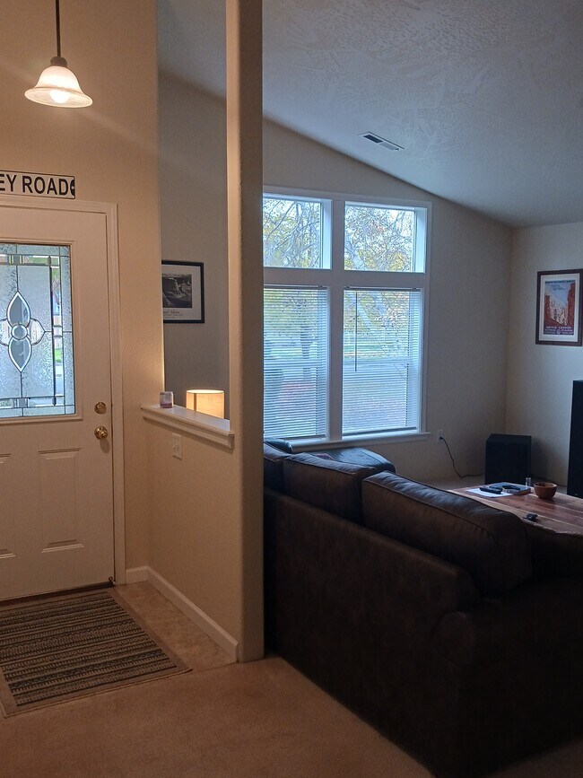 Photo - 1361 Clearwater Dr