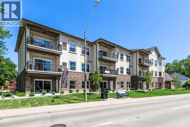 Photo - 480 Fairview Blvd Unit 205