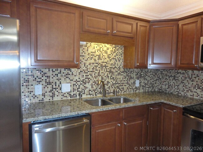 3008 San Clara Dr