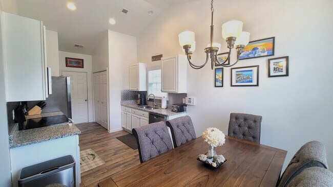 Photo - 5042 Cobblers Ct