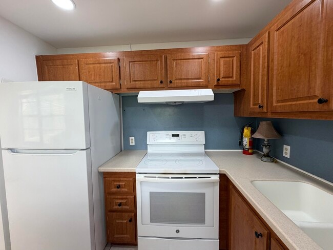 Photo - 52 Dorset Dr Unit B