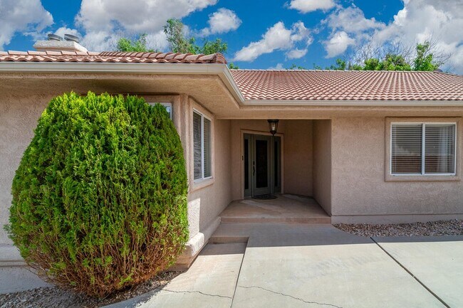 Photo - 984 Larkspur Rd