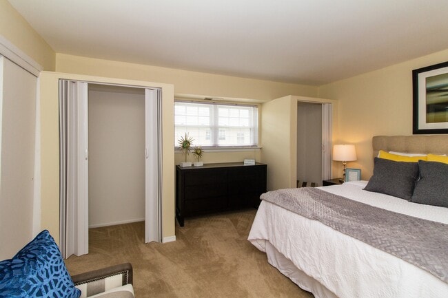 Sterling Bed8403