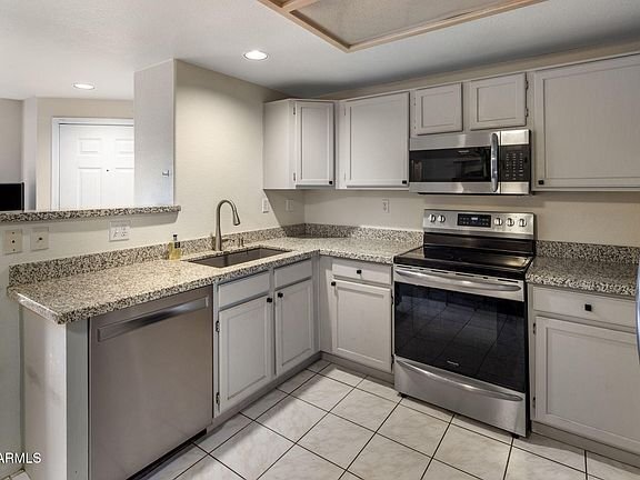 Photo - 10410 N Cave Creek Rd Unidad 44