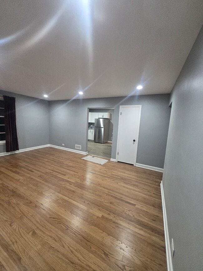 Photo - 70 N Laverne Ave