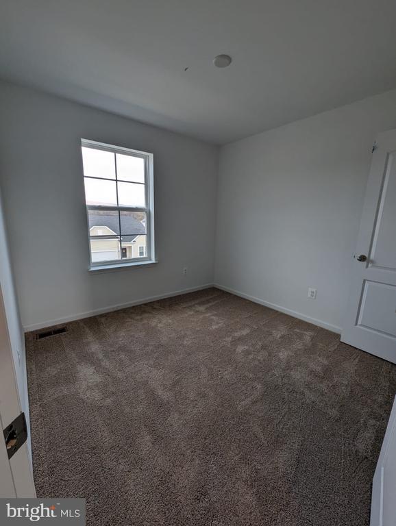 Photo - 241 Hillsdale Pl