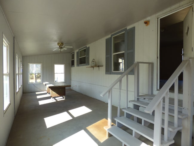 Photo - 544 Allie Payne Rd