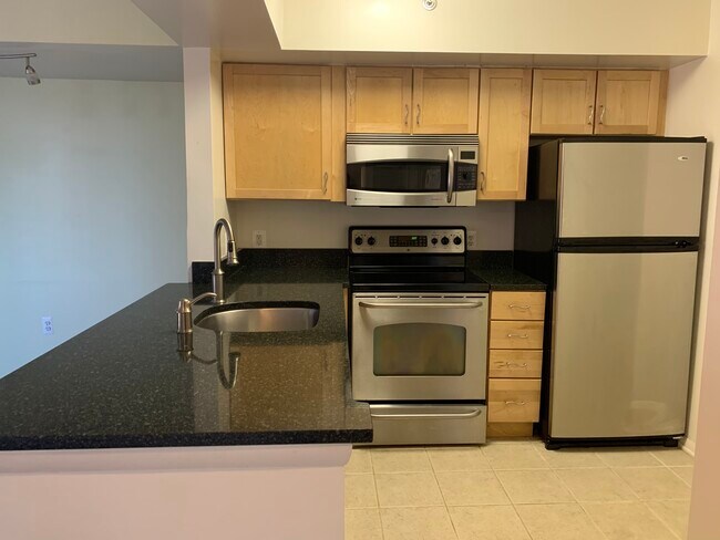 Photo - 1001 N Vermont St Unidad 612