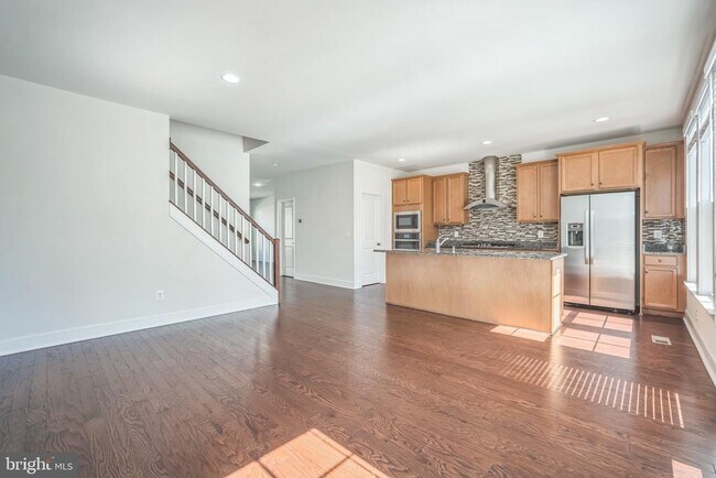 Photo - 25443 Hartland Orch Ter