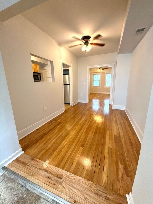 Photo - 1165 Abbey Pl NE
