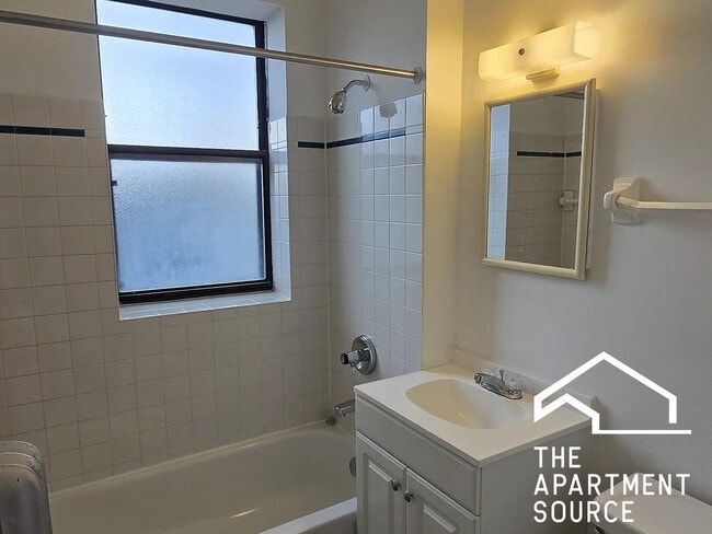 Photo - 7726 N Marshfield Ave Unit 7726 North Marshfield Ave