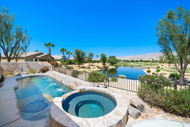 Photo - 81074 Avenida Neblina