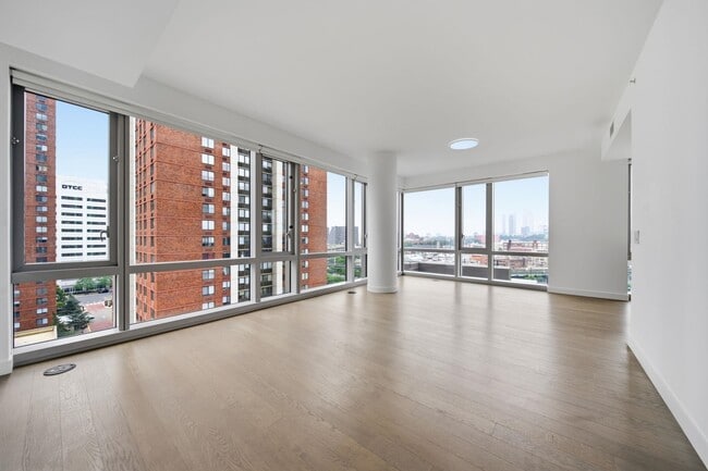 Building Photo - 75 Park Ln S Unit 1512