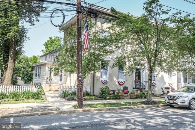 Building Photo - 38 S Main St Unit D Rental
