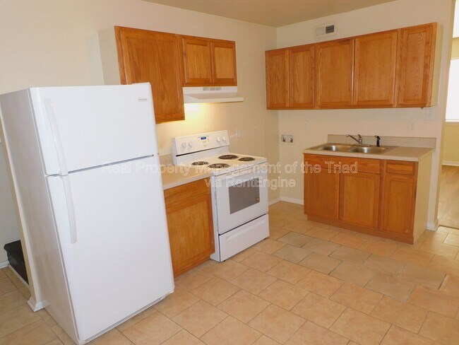 Photo - 4216 Parker St Unit B