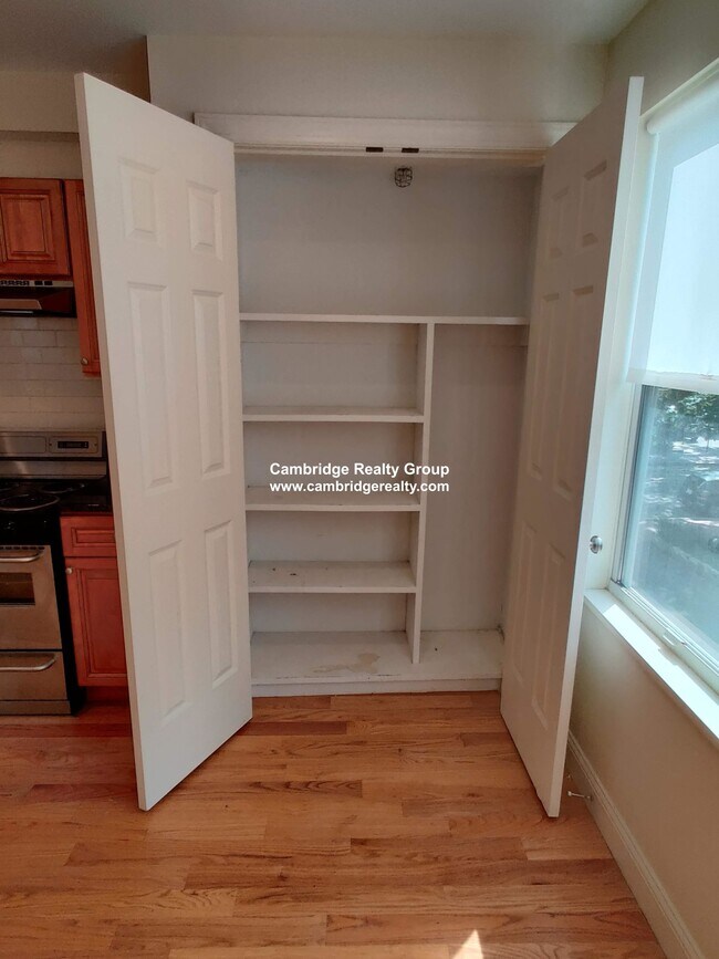 Photo - 378 Harvard St Apartments Unit 3