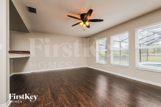 Photo - 6942 Lake Eaglebrooke Dr