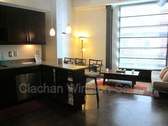 Photo - 101 E. Sixth St. Unit 112