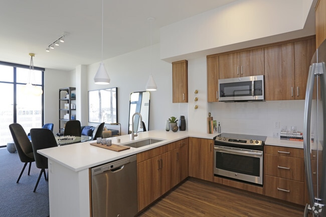 1 BR, 1 BA-679 SF