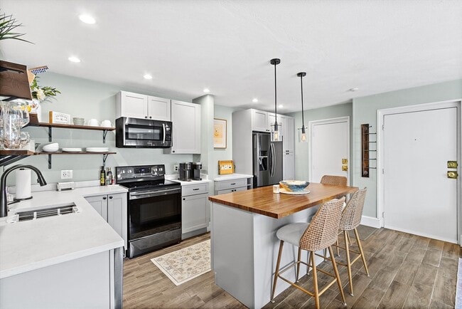 Photo - 56 Coffey St Unit 1