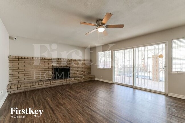 Photo - 5262 Holbrook Dr