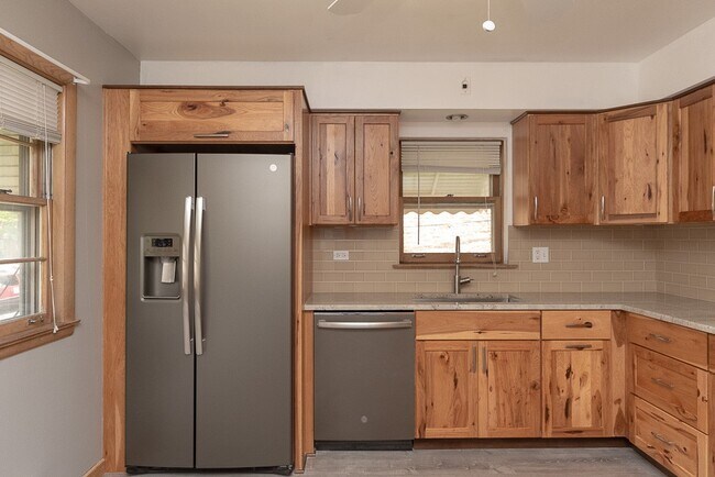 Photo - 6408 W Raven St Unit 2