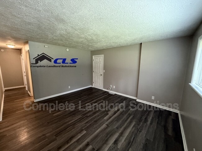 Photo - 2906 E Haythorne Ave House