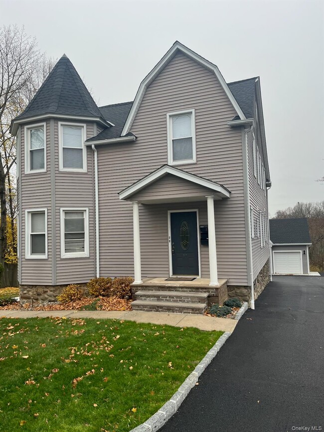 Building Photo - 57 N Main St Unit #2