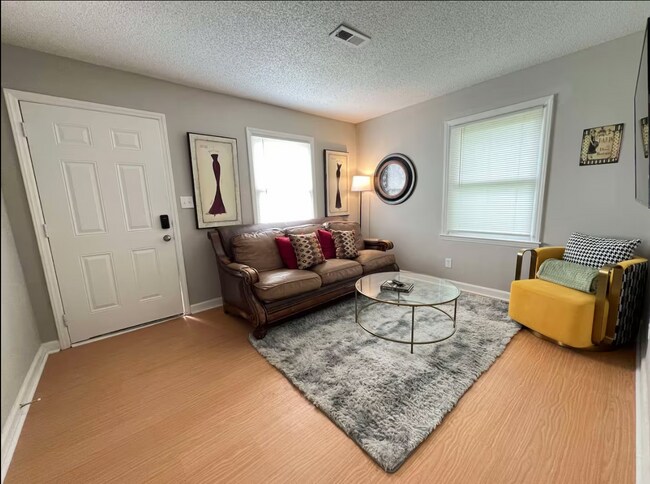 Photo - 316 Skyland Ave