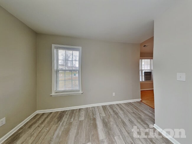 Photo - 105 Haven Grove Trail
