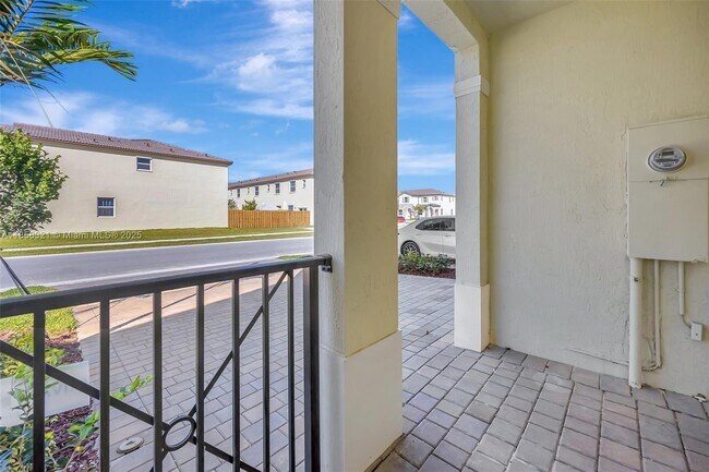 Photo - 2546 SE 29th St